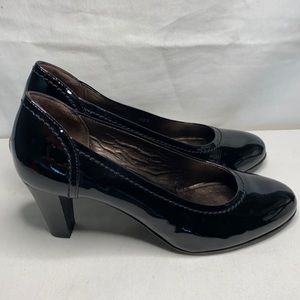 AGL Attilio Giusti Leombruni Black Patent pump Heels